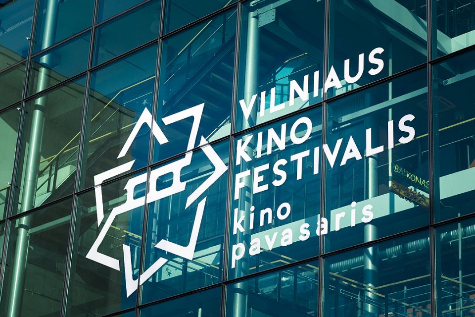 Shakespeare Lives...at Kino Pavasaris | British Council